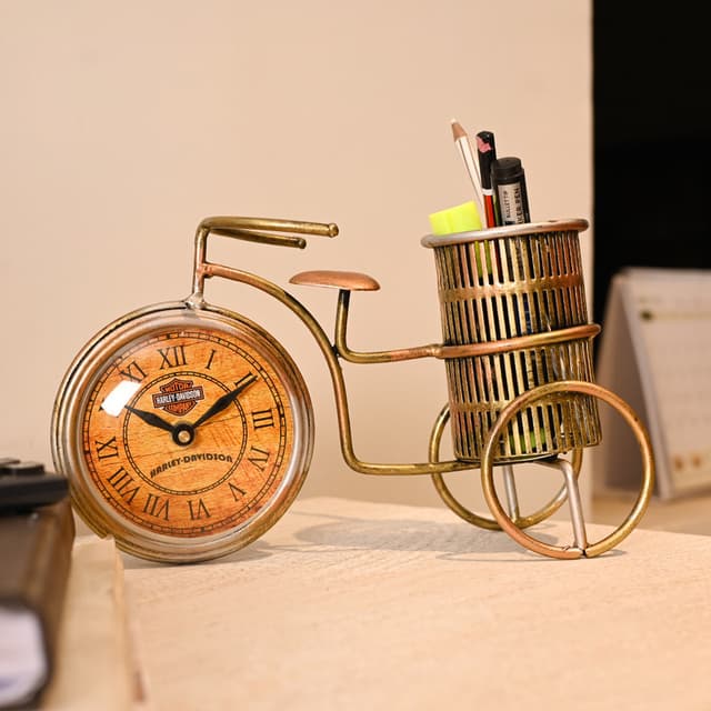 Cycle Pen Stand with Clock